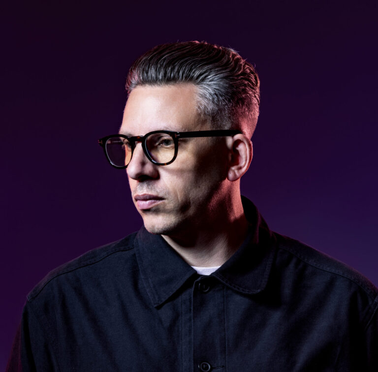 Nixxy Rain / Dave Kennet on Purple Background